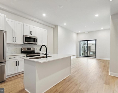 2143 E Lehigh Avenue - Photo Thumbnail 12