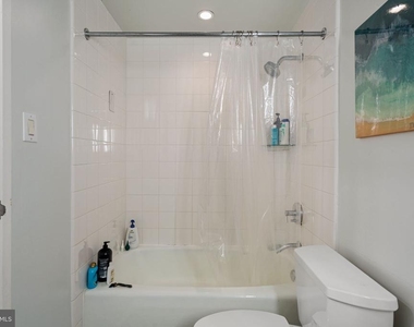 219 S 18th Street - Photo Thumbnail 17