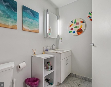 219 S 18th Street - Photo Thumbnail 16