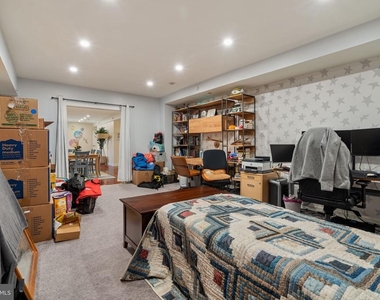 219 S 18th Street - Photo Thumbnail 19