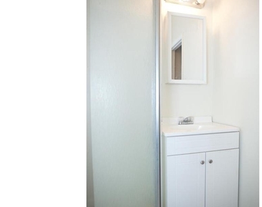 1531 Poplar Street - Photo Thumbnail 12