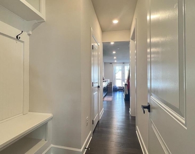 730 Quarry Point Road - Photo Thumbnail 12
