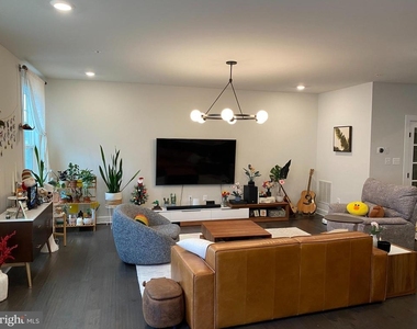 730 Quarry Point Road - Photo Thumbnail 18