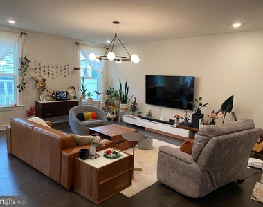 730 Quarry Point Road - Photo Thumbnail 16