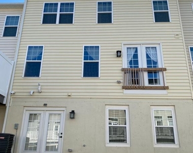 730 Quarry Point Road - Photo Thumbnail 41
