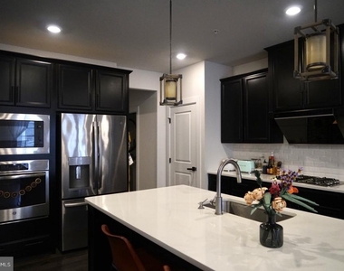 730 Quarry Point Road - Photo Thumbnail 5