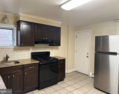 705 Anderson Street - Photo Thumbnail 4