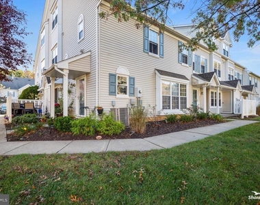 806 Wharton Road - Photo Thumbnail 2