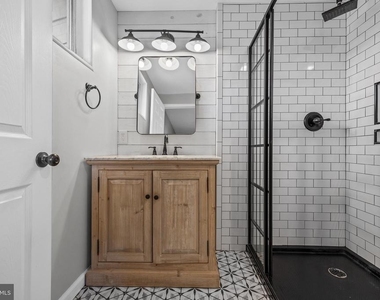 2211 New Albany Road - Photo Thumbnail 10