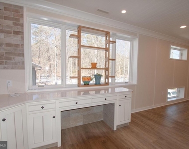 7918 Bloomfield - Photo Thumbnail 13