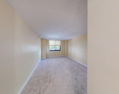 4550 N Park Avenue - Photo Thumbnail 13