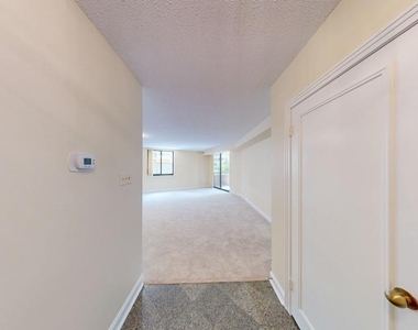 4550 N Park Avenue - Photo Thumbnail 6