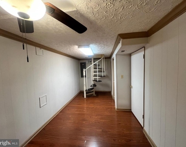 516 Meadow Hall Drive - Photo Thumbnail 17