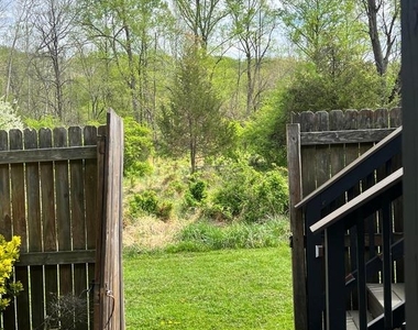 516 Meadow Hall Drive - Photo Thumbnail 23