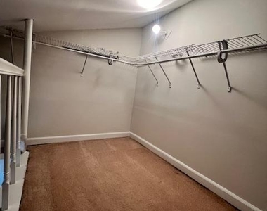 516 Meadow Hall Drive - Photo Thumbnail 29