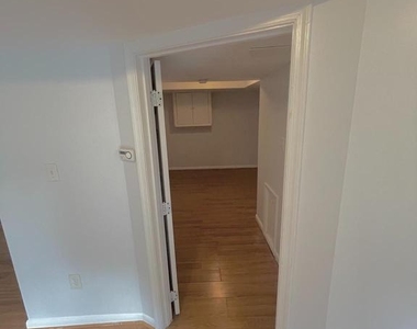 1307 Sarah Drive - Photo Thumbnail 12