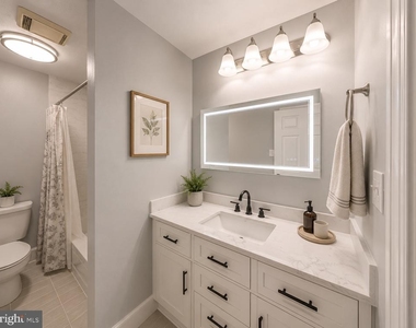 18428 Point Seneca Place - Photo Thumbnail 10