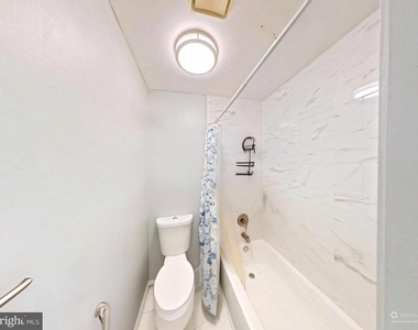 18428 Point Seneca Place - Photo Thumbnail 34