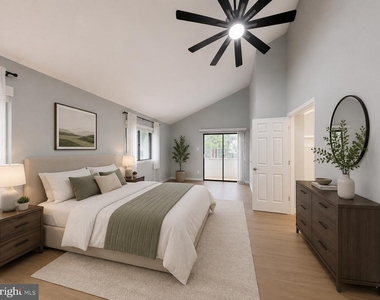 18428 Point Seneca Place - Photo Thumbnail 5