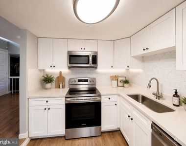 18428 Point Seneca Place - Photo Thumbnail 1