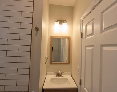 4646 York Road - Photo Thumbnail 7