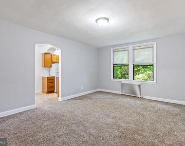 1525 28th Street Se - Photo Thumbnail 2
