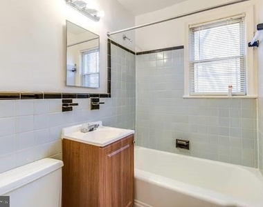 1525 28th Street Se - Photo Thumbnail 6