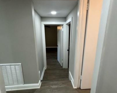 807 Branson Street - Photo Thumbnail 5