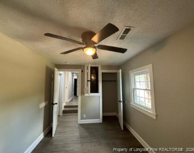 807 Branson Street - Photo Thumbnail 7