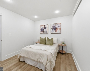 1465 Harvard Street Nw - Photo Thumbnail 9