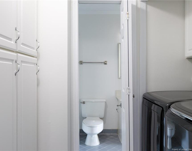 1228 Woodland Drive - Photo Thumbnail 11