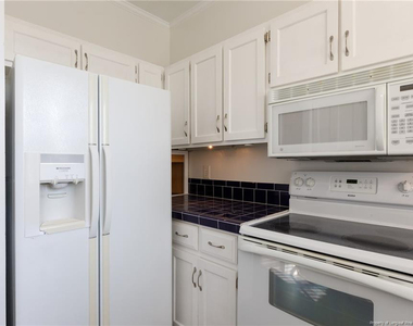 1228 Woodland Drive - Photo Thumbnail 5