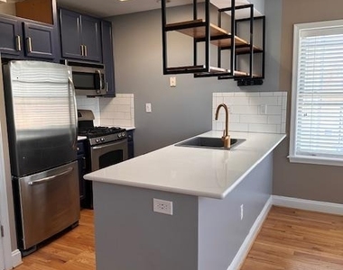922 Madison Street Nw - Photo Thumbnail 1