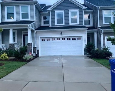 612 Creekway Drive - Photo Thumbnail 19