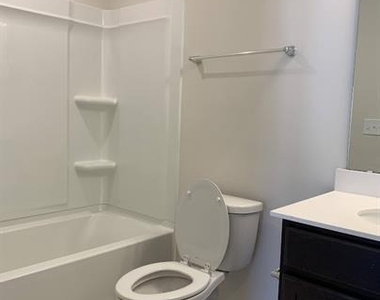 1614 Glacier Drive - Photo Thumbnail 23