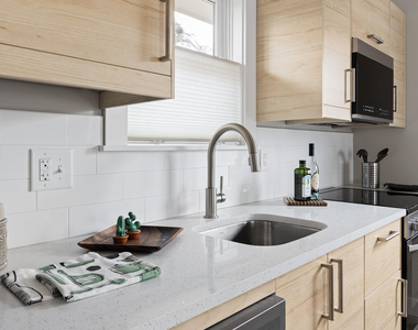 313 Dacian Avenue - Photo Thumbnail 11