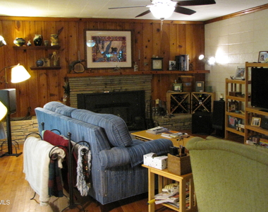 2907 Elgin Street - Photo Thumbnail 2