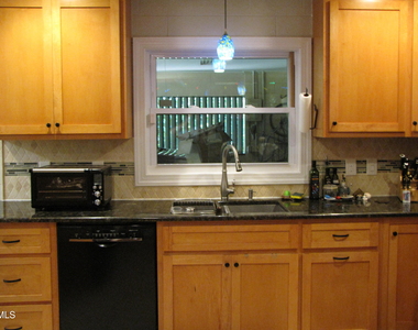 2907 Elgin Street - Photo Thumbnail 8