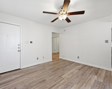 2500 Burleson Rd - Photo Thumbnail 4