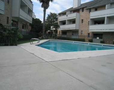 2500 Burleson Rd - Photo Thumbnail 20
