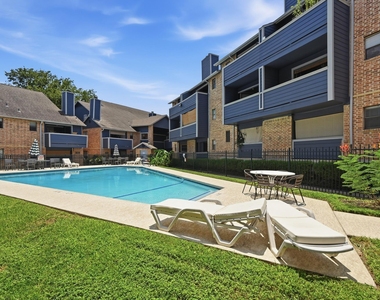 2500 Burleson Rd - Photo Thumbnail 20