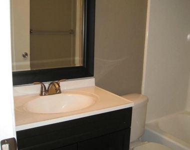 2500 Burleson Rd - Photo Thumbnail 7