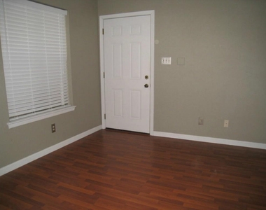 2500 Burleson Rd - Photo Thumbnail 13