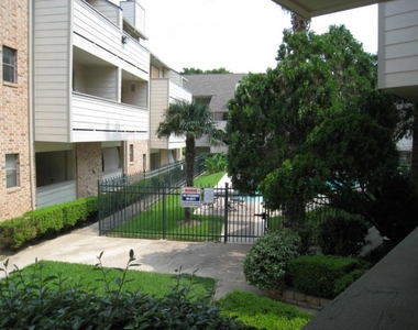 2500 Burleson Rd - Photo Thumbnail 21