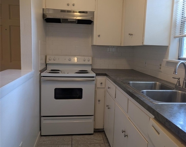 3119 Tom Green St - Photo Thumbnail 1