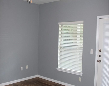 11203 Ranch Road 2222 - Photo Thumbnail 3