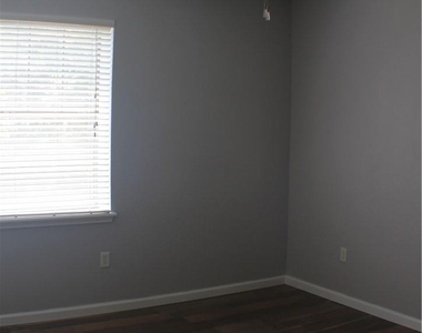 11203 Ranch Road 2222 - Photo Thumbnail 13