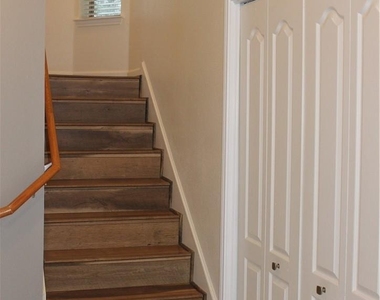 11203 Ranch Road 2222 - Photo Thumbnail 2