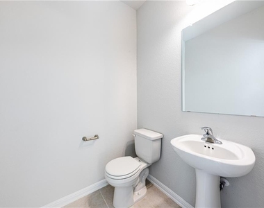 708 Durness Dr - Photo Thumbnail 10