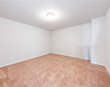 708 Durness Dr - Photo Thumbnail 16